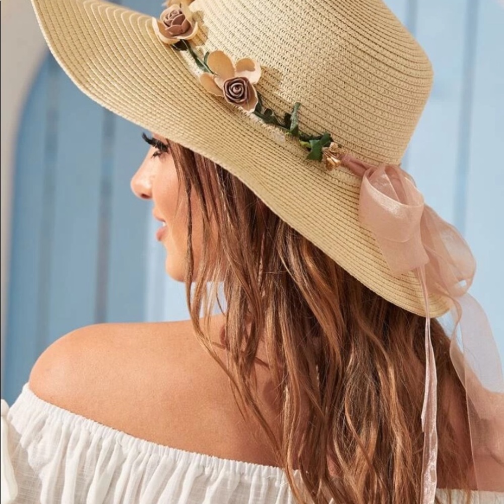Gorgeous wide brimmed beach/ spring hat